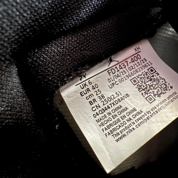 Air Jordan 1 Retro High OG GS - Picture 10 of 10